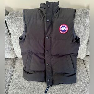 Canada Goose, Men’s Black Puffer Vest